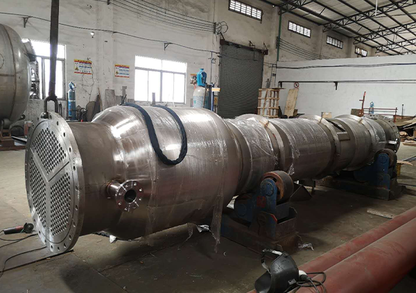 Stainless steel condensing chamber
