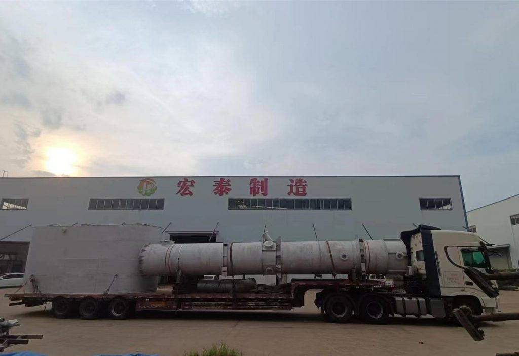 湖南宏泰承接湖南某新材料环保公司的成套环保除尘系统2套，共8台设备顺利出厂